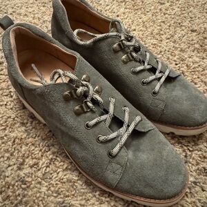 Vionic Women's Gray Suede Loafers